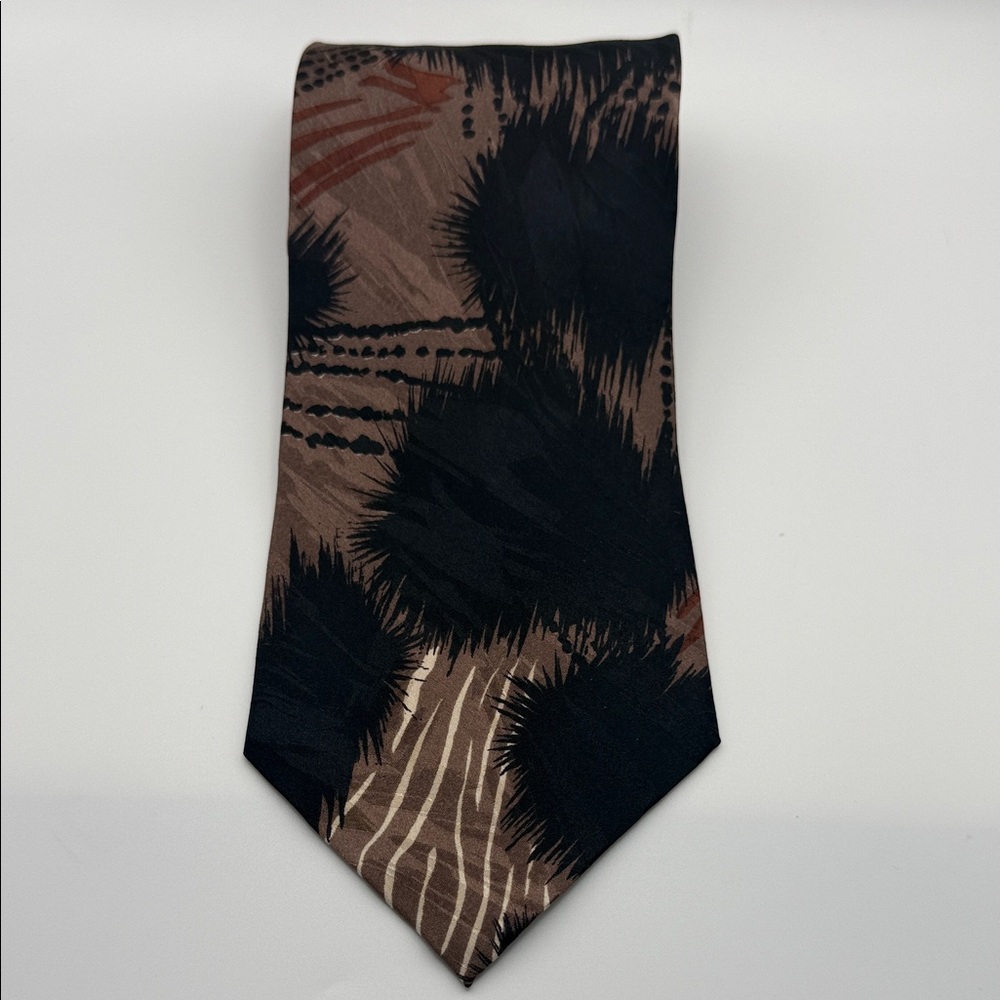 Carlo Palazzi Men's Tie Abstract Black and Brown
100% silk handmade
